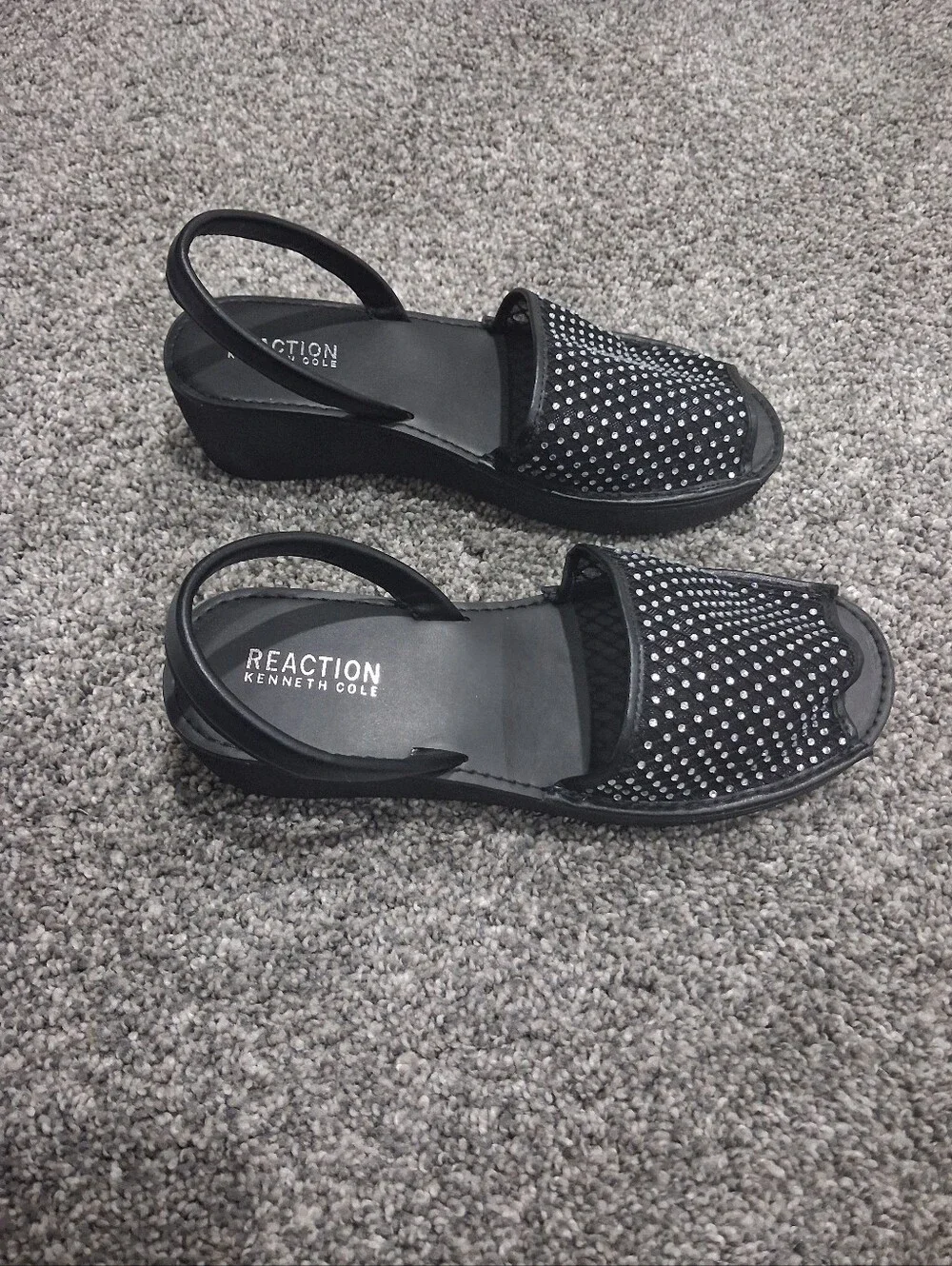 Reaction Kenneth Cole Fine Glass Mesh Slingback Sandal Size 8.5 NWT